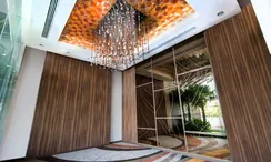 图片 3 of the Reception / Lobby Area at Menam Residences