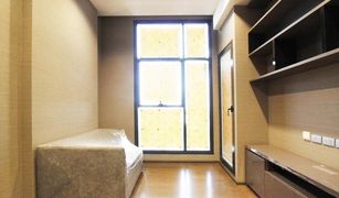 1 Bedroom Condo for sale in Si Lom, Bangkok The Diplomat Sathorn