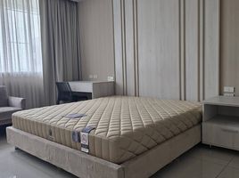 3 Schlafzimmer Wohnung zu vermieten im Baan Yen Akard, Chong Nonsi