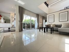 3 Bedroom House for sale at Nirvana Beyond Lite Rama 9, Saphan Sung, Saphan Sung