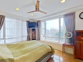 2 Schlafzimmer Wohnung zu verkaufen im Baan Piya Sathorn, Thung Mahamek, Sathon