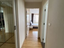 1 Bedroom Apartment for rent at Nantiruj Tower, Khlong Toei