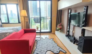 1 chambre Condominium a vendre à Phra Khanong Nuea, Bangkok Blocs 77
