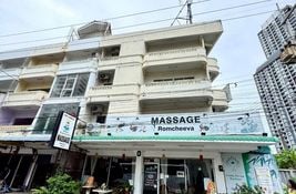 10 bedroom Shophouse for sale in Chon Buri, Thailand