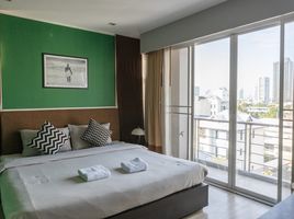 2 Schlafzimmer Appartement zu vermieten im P Residence Thonglor 23, Khlong Tan Nuea