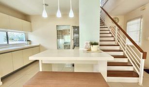 3 Bedrooms House for sale in Dokmai, Bangkok Mantana Onnut-Wongwaen