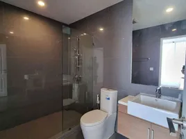 1 Bedroom Condo for rent at Noble Revo Silom, Si Lom