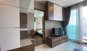 1 chambre Condominium a vendre à Wat Phraya Krai, Bangkok Menam Residences