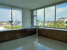 2,400 m² Office for rent in Chon Buri, Khlong Tamru, Mueang Chon Buri, Chon Buri