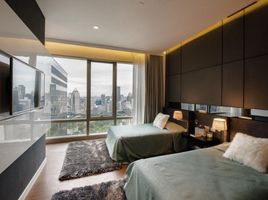2 Bedroom Condo for sale at 185 Rajadamri, Lumphini, Pathum Wan, Bangkok, Thailand