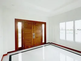 4 Schlafzimmer Haus zu verkaufen in Nakhon Pathom, Sala Ya, Phutthamonthon, Nakhon Pathom
