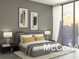 2 Bedroom Condo for sale at Peninsula One, Executive Towers