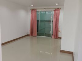 3 Bedroom Townhouse for rent at Pruksa Town Nexts Loft Pinklao-Sai 4, Krathum Lom, Sam Phran, Nakhon Pathom