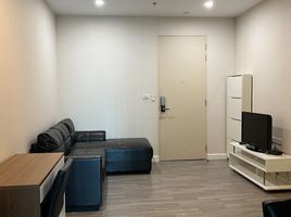 1 Bedroom Apartment for sale at The Room BTS Wongwian Yai, Bang Lamphu Lang