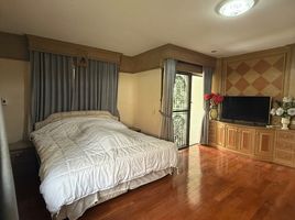 3 Schlafzimmer Haus zu vermieten im Tararom Huamak, Phlapphla