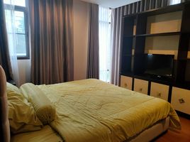 2 Schlafzimmer Wohnung zu vermieten im Pearl Residences Sukhumvit 24, Khlong Tan