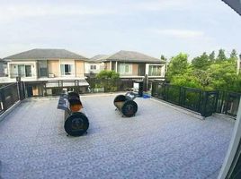 6 Bedroom House for rent at Centro Watcharapol, O Ngoen, Sai Mai