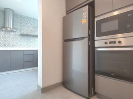 1 Bedroom Apartment for rent at P.R. Home 1 & 2, Khlong Tan Nuea