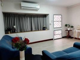 4 Schlafzimmer Reihenhaus zu vermieten im Baan Klang Muang Rama 9-Ladprao, Wang Thonglang