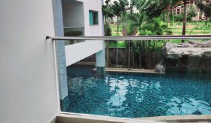 1 Bedroom Condo for sale in Na Kluea, Pattaya Club Royal