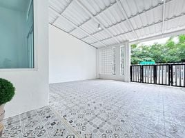 2 Bedroom Villa for sale at Rattanakorn Village 12 , Nong Prue, Pattaya