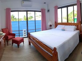 3 Schlafzimmer Villa zu vermieten in Nai Harn Beach, Rawai, Rawai
