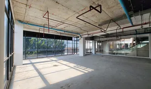 N/A Retail space for sale in Thung Mahamek, Bangkok 