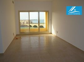 1 बेडरूम अपार्टमेंट for sale at Golf Apartments, Al Hamra Village