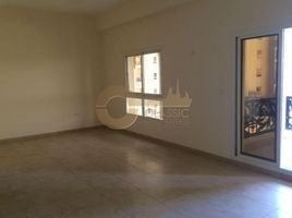 2 बेडरूम अपार्टमेंट for sale at Al Thamam 07, Al Thamam, Remraam