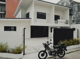 3 Bedroom Villa for sale in Bangkok, Suan Luang, Suan Luang, Bangkok