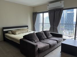 Studio Condo for rent at Noble Remix, Khlong Tan