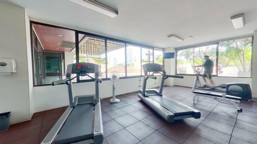 Fotos 1 of the Fitnessstudio at Ruamsuk Condominium