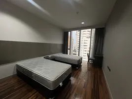 4 спален Кондо в аренду в Piya Residence 28 & 30, Khlong Tan