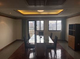 3 Schlafzimmer Wohnung zu vermieten im United Tower, Khlong Tan Nuea
