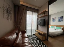 1 спален Кондо в аренду в The Lumpini 24, Khlong Tan