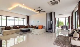 3 Schlafzimmern Villa zu verkaufen in Kamala, Phuket The Regent Pool Villa