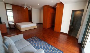 3 Bedrooms Apartment for sale in Khlong Tan Nuea, Bangkok Raintree Village Apartment