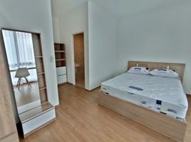 2 Schlafzimmer Reihenhaus zu vermieten im Grande Pleno Ratchapruek, Om Kret, Pak Kret