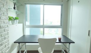 2 Bedrooms Condo for sale in Bang Chak, Bangkok The Escape