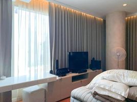 3 Bedroom Condo for rent at 185 Rajadamri, Lumphini