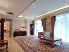 6 Bedroom House for sale in The Nine Center Rama 9, Suan Luang, Suan Luang