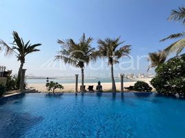 5 Bedroom Villa for sale at The Townhouses at Al Hamra Village, Al Hamra Village