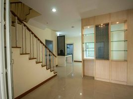4 Schlafzimmer Villa zu verkaufen im Baan Klang Krung Grande Vienna Rama 3, Bang Phongphang, Yan Nawa