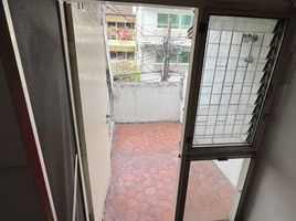 4 Schlafzimmer Reihenhaus zu vermieten in Khlong Toei, Bangkok, Khlong Toei