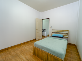 3 Schlafzimmer Reihenhaus zu vermieten im Phanason Residence (Makro), Wichit