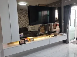 4 спален Дом for rent in Хуаи Кхщанг Бангкок, Huai Khwang, Хуаи Кхщанг, Бангкок
