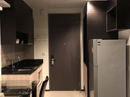 1 Schlafzimmer Appartement zu vermieten im Edge Sukhumvit 23, Khlong Toei Nuea