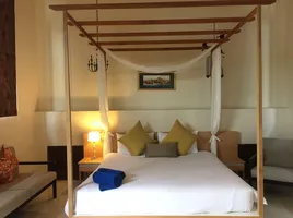 4 спален Вилла в аренду в The Lake House, Si Sunthon, Тхаланг