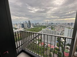 2 Bedroom Condo for rent at The Lumpini 24, Khlong Tan