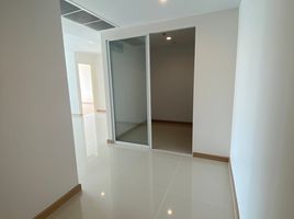 2 Bedroom Apartment for sale at Supalai Prima Riva, Chong Nonsi, Yan Nawa